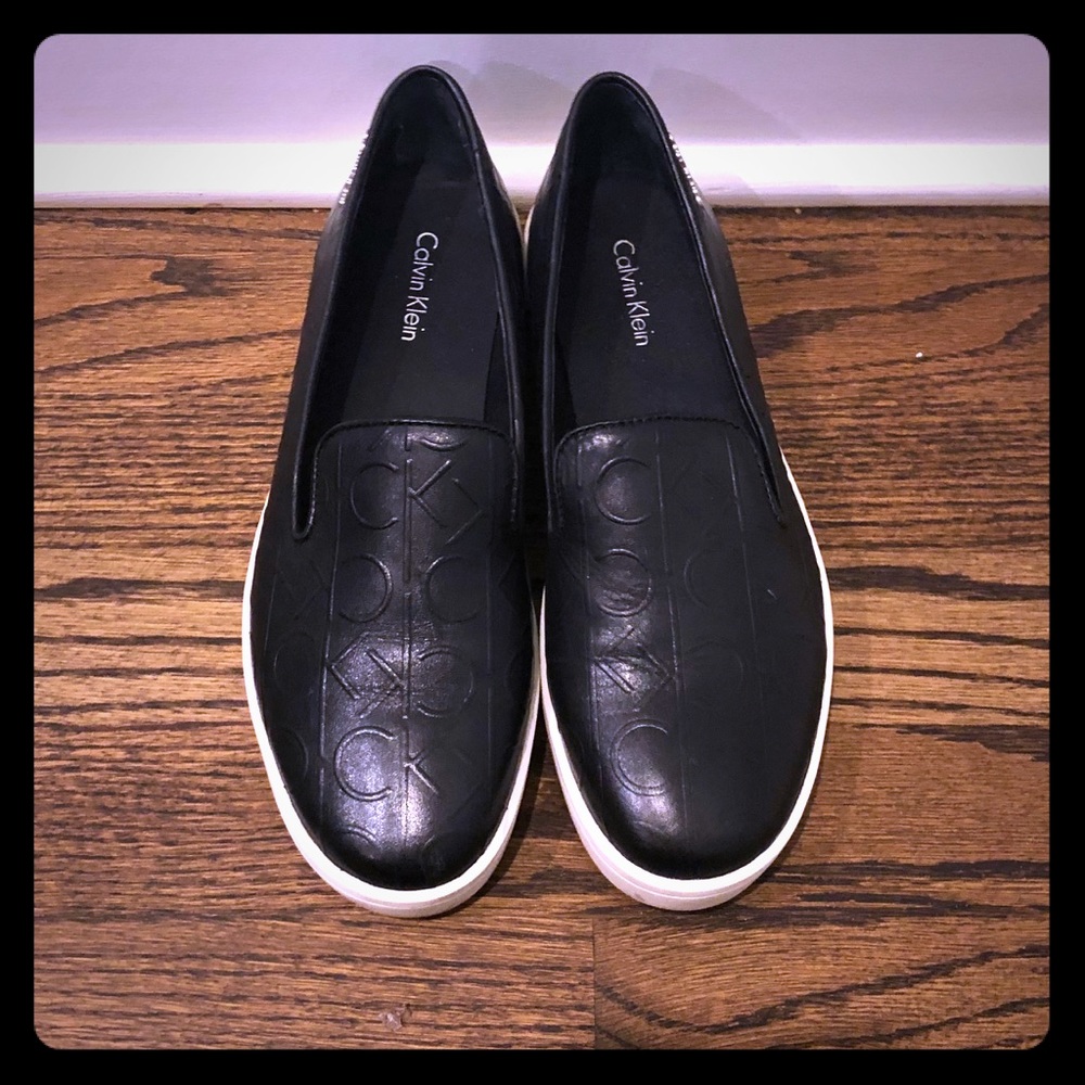Calvin Klein Black leather Sneakers, Size 6